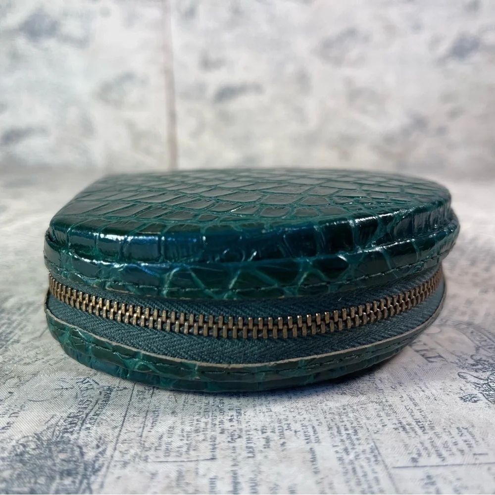 Vintage Wales Welsh Sweetheart Round Coin Purse Zipper Change Pouch Souvenir